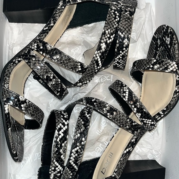 BAR III Women’s Blythe Block Snake Skin Strappy Heels Size 8 - Picture 7 of 11